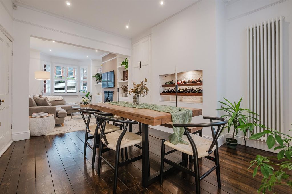 Property photo 2 of 30 Image 2