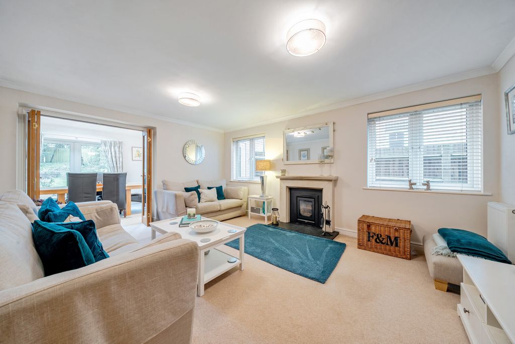 Property photo 3 of 35 1438490-26-69cd60...