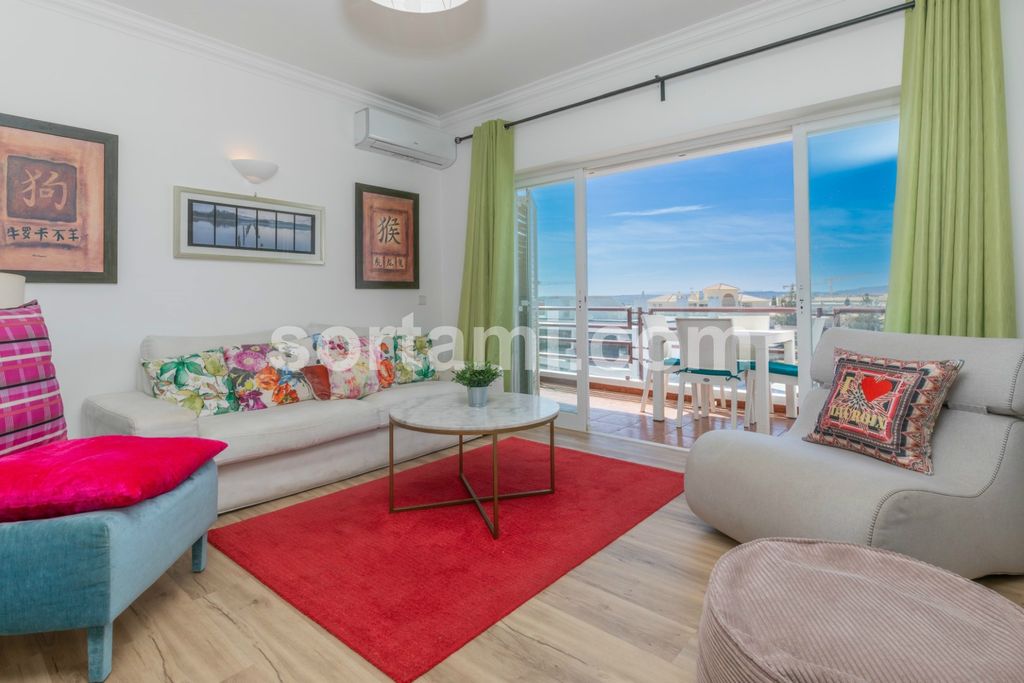 Property photo 2 of 31