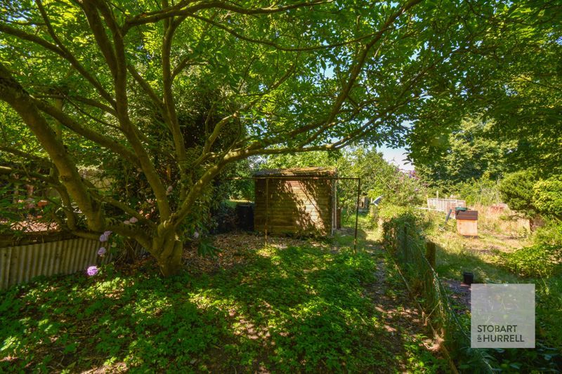 Property photo 3 of 18 Garden