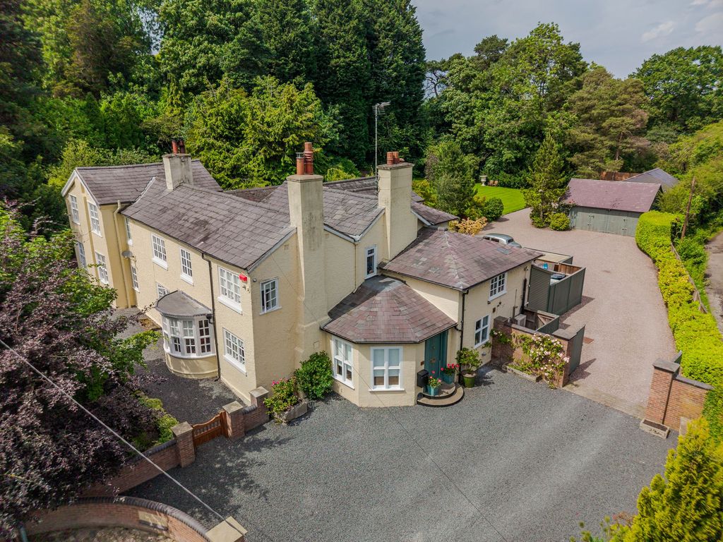Property photo 1 of 54
