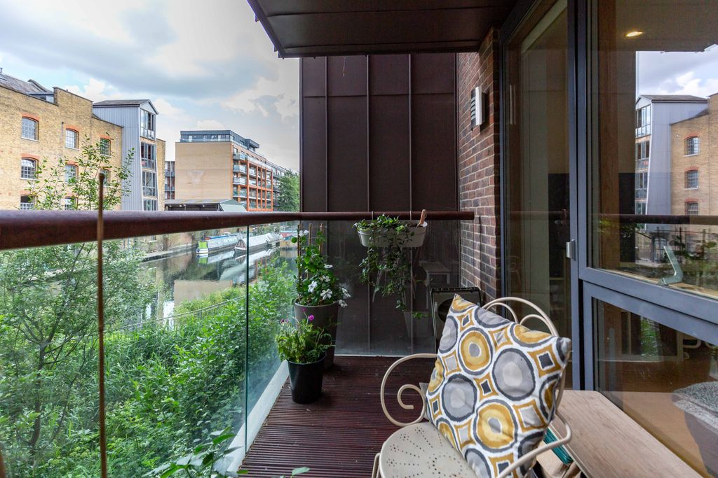 Property photo 3 of 20