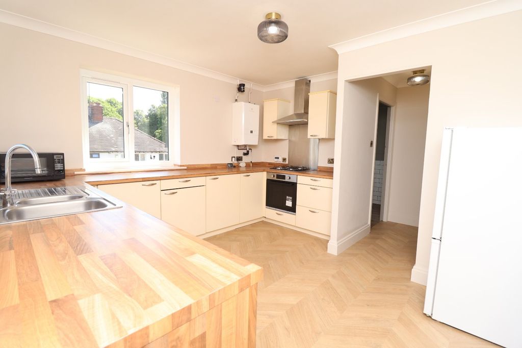 Property photo 2 of 18 Picture No. 80