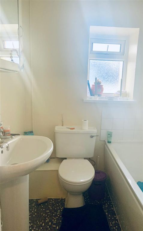 Property photo 3 of 4 22 Waterloo 3 - 4 Of 10.Jpeg