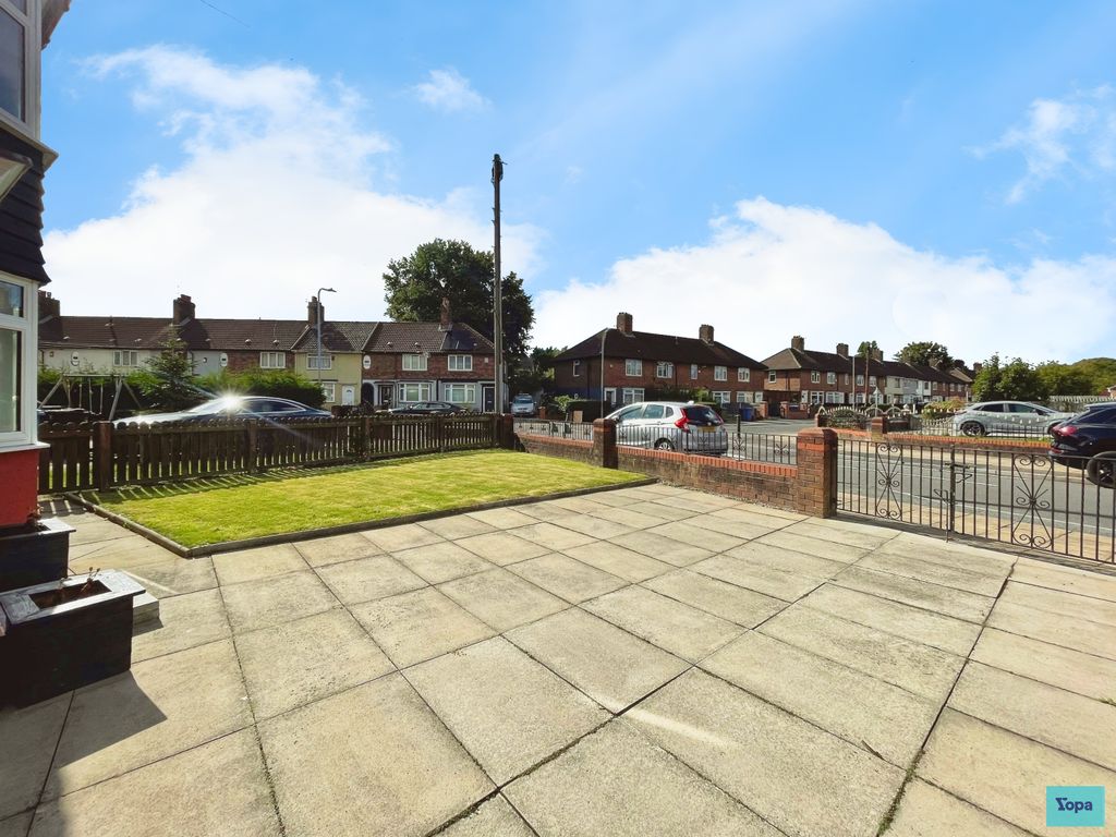 Property photo 3 of 16 11