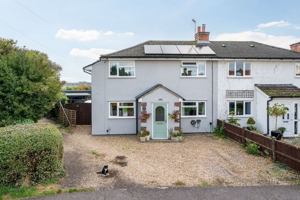 Property photo 2 of 26