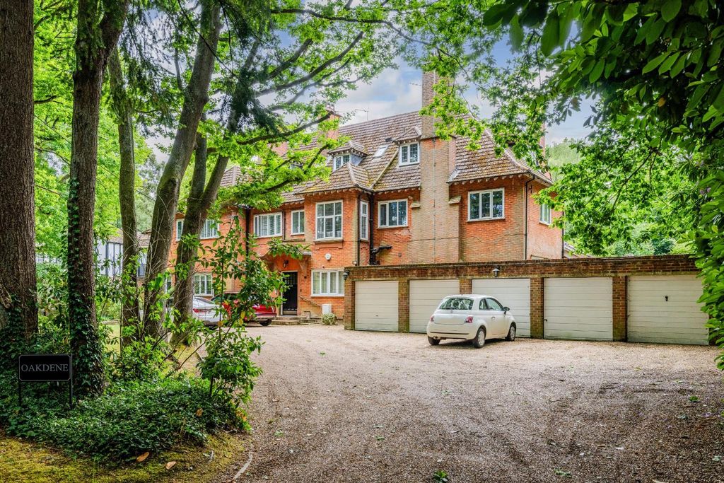 Property photo 1 of 15 Oakdene (3).Jpg