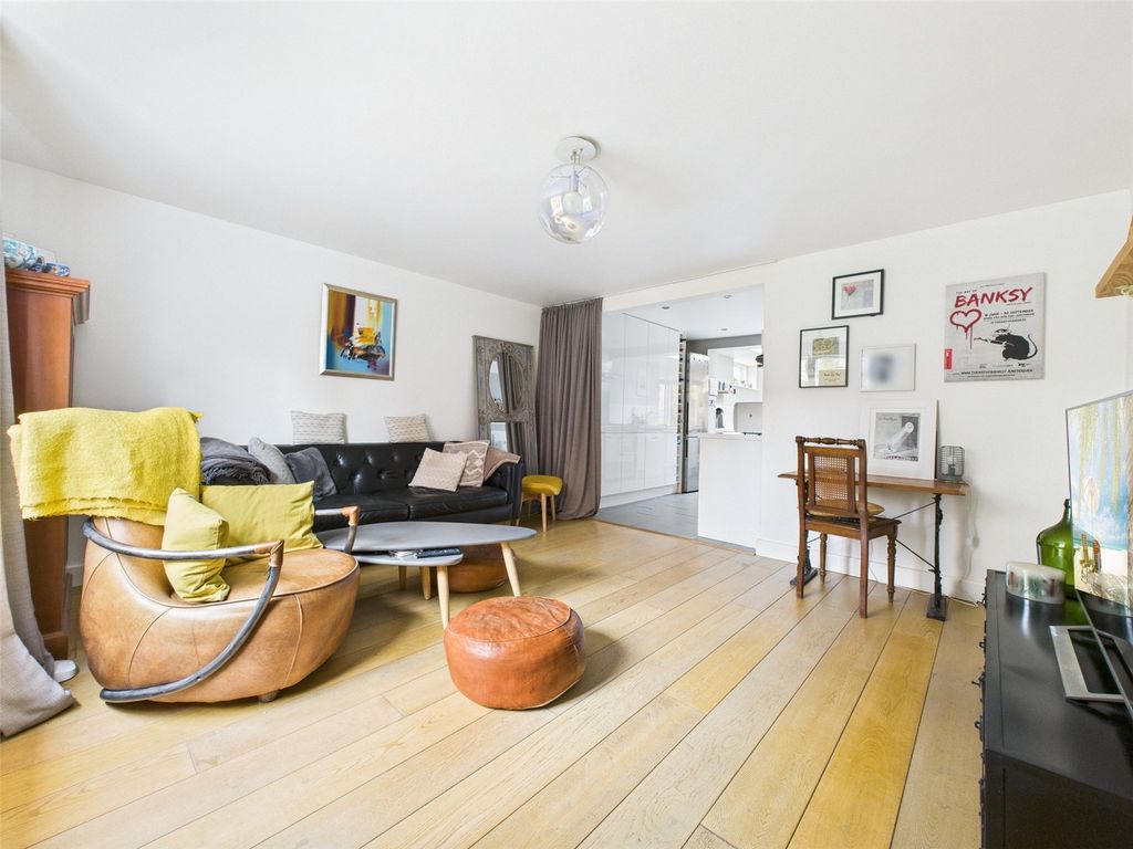 Property photo 2 of 18 Picture No. 06