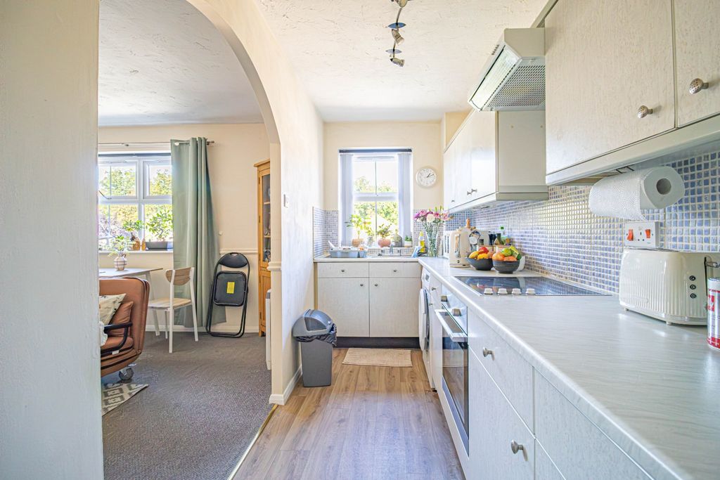 Property photo 3 of 7 5542543