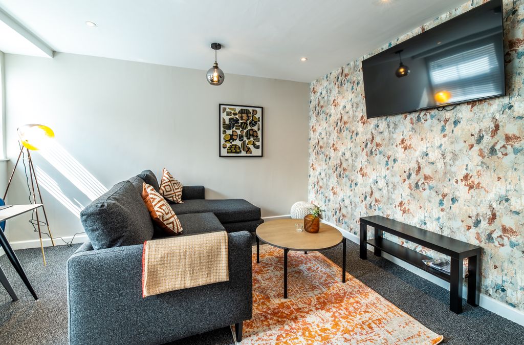 Property photo 1 of 11 The Maze Apt 3-002