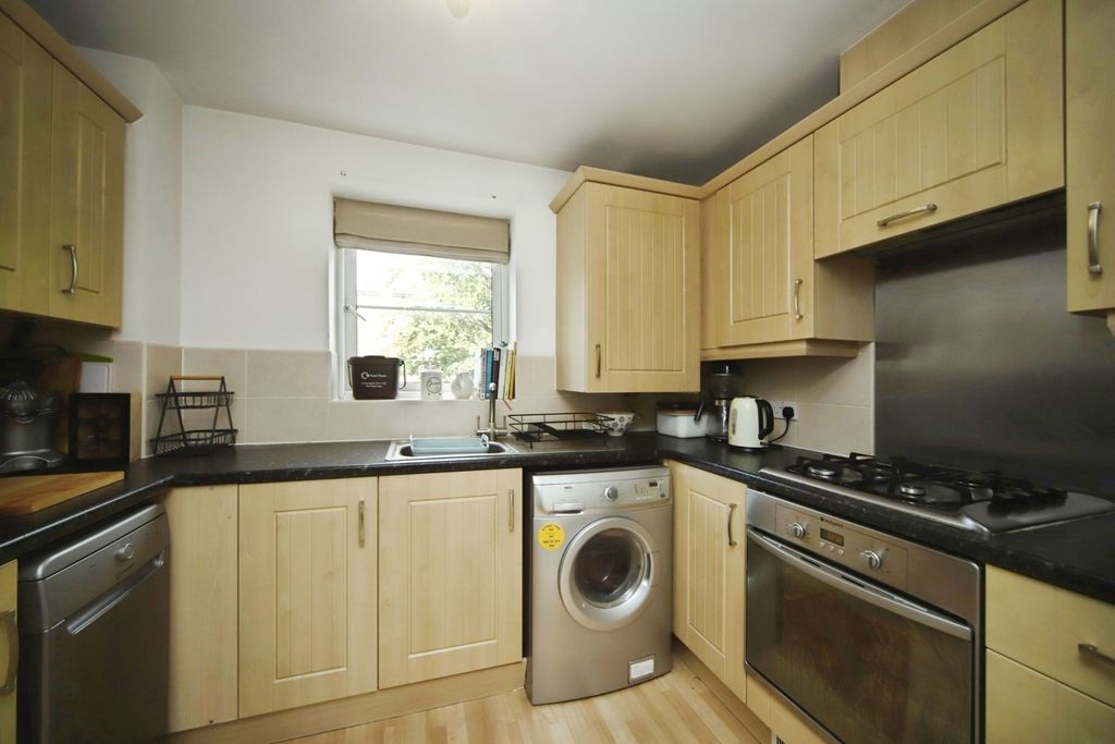 Property photo 3 of 12 Photo