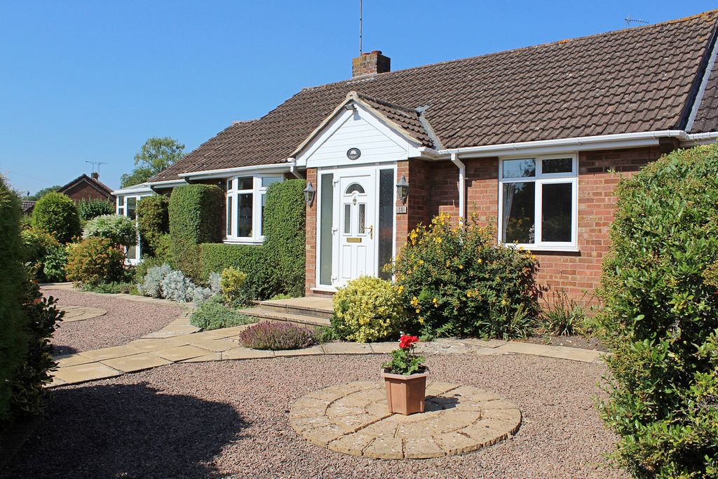 Property photo 1 of 27