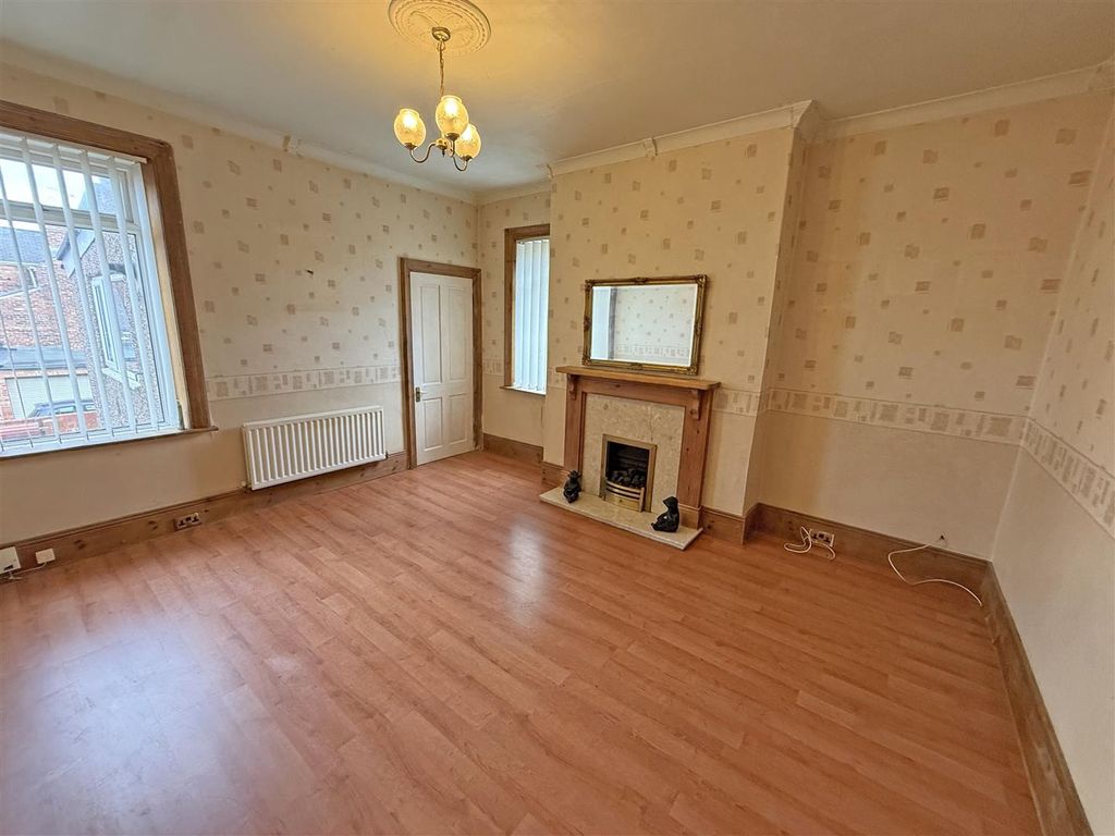 Property photo 2 of 9 Living Room.Jpg