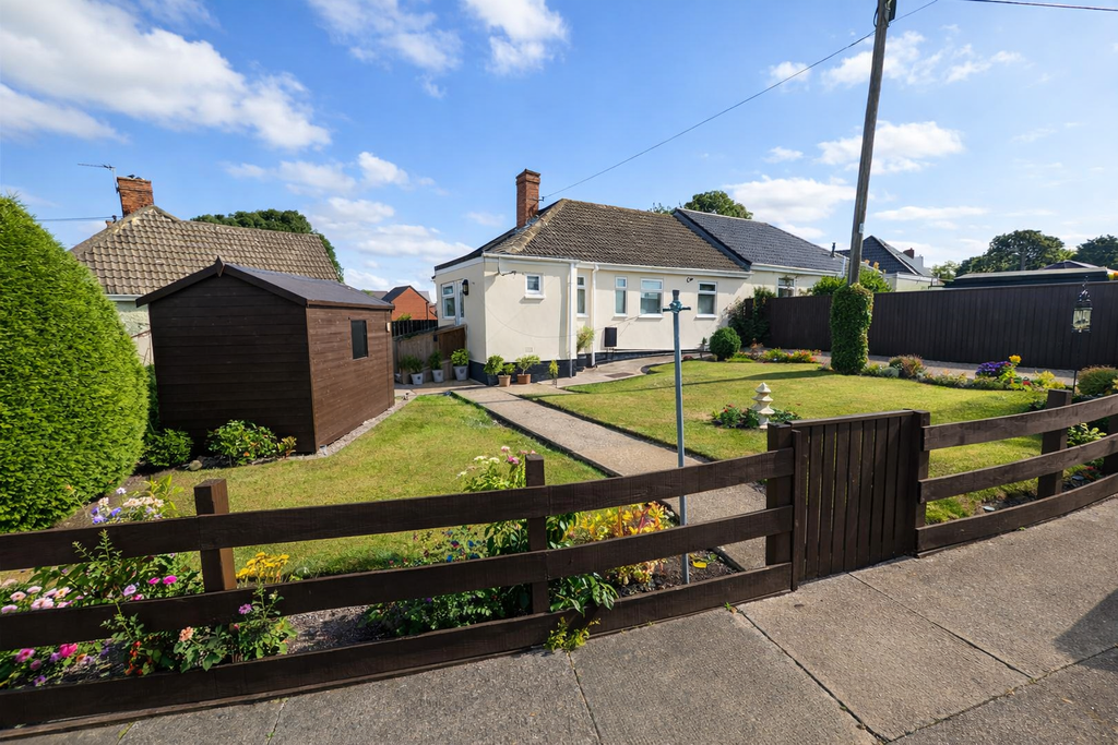 Property photo 1 of 21