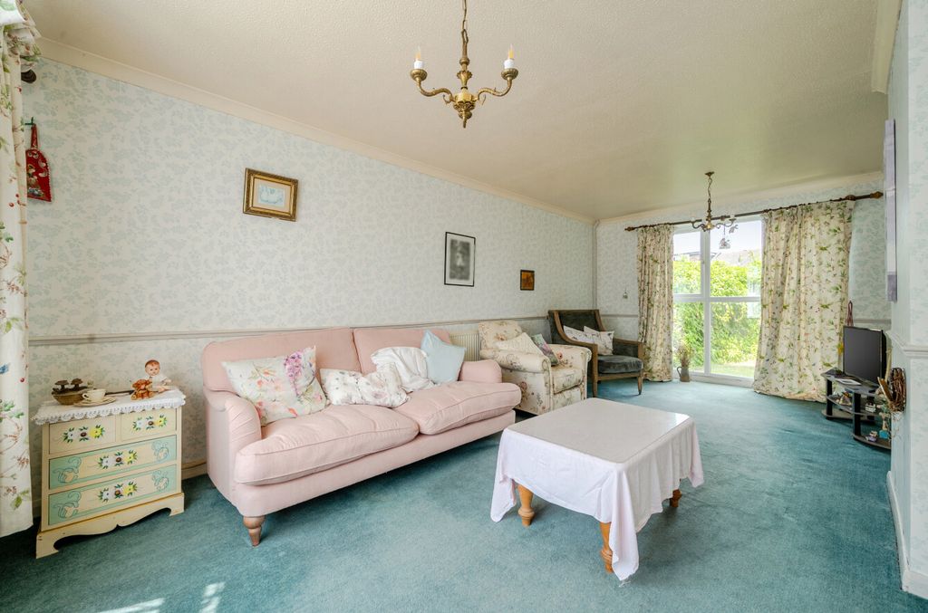Property photo 2 of 15 1493931-1-6A5A377...