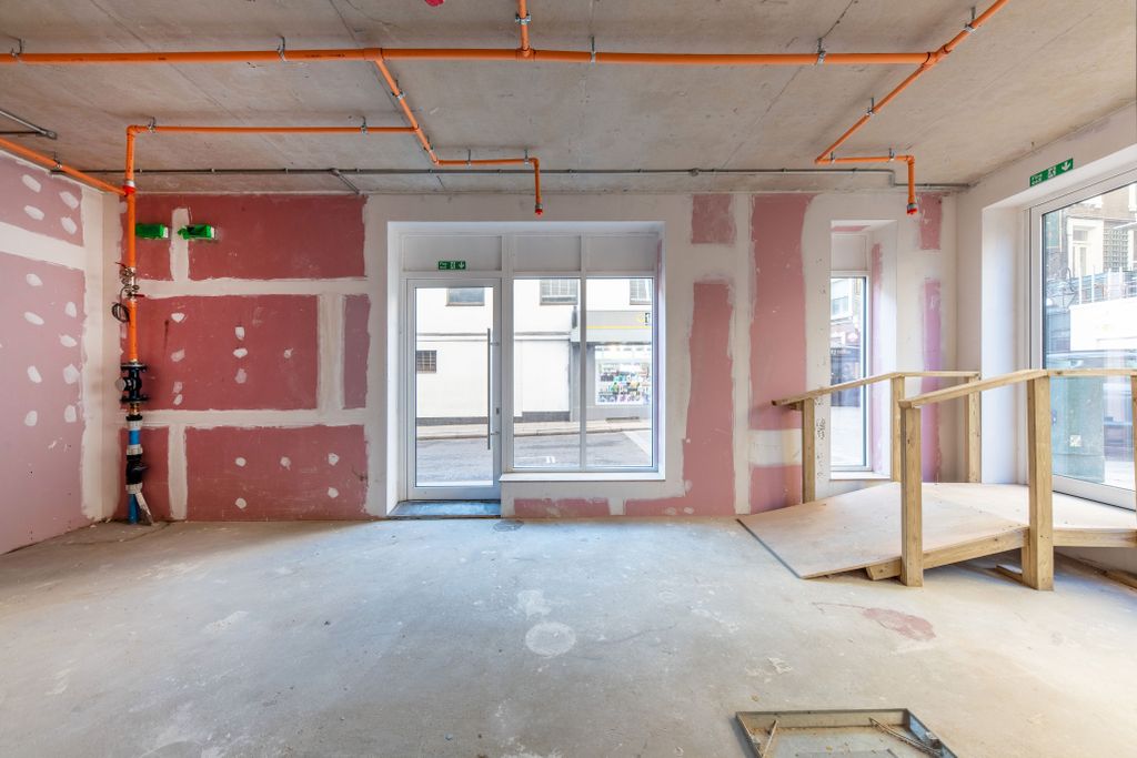 Property photo 2 of 5