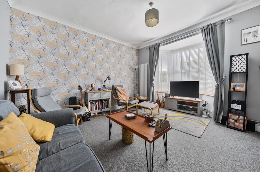 Property photo 2 of 32 1282521 (2)