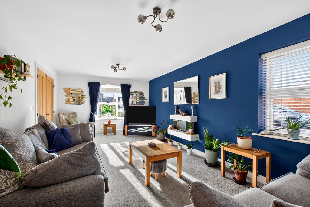 Property photo 3 of 20