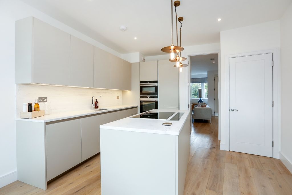 Property photo 2 of 15 Kitchen