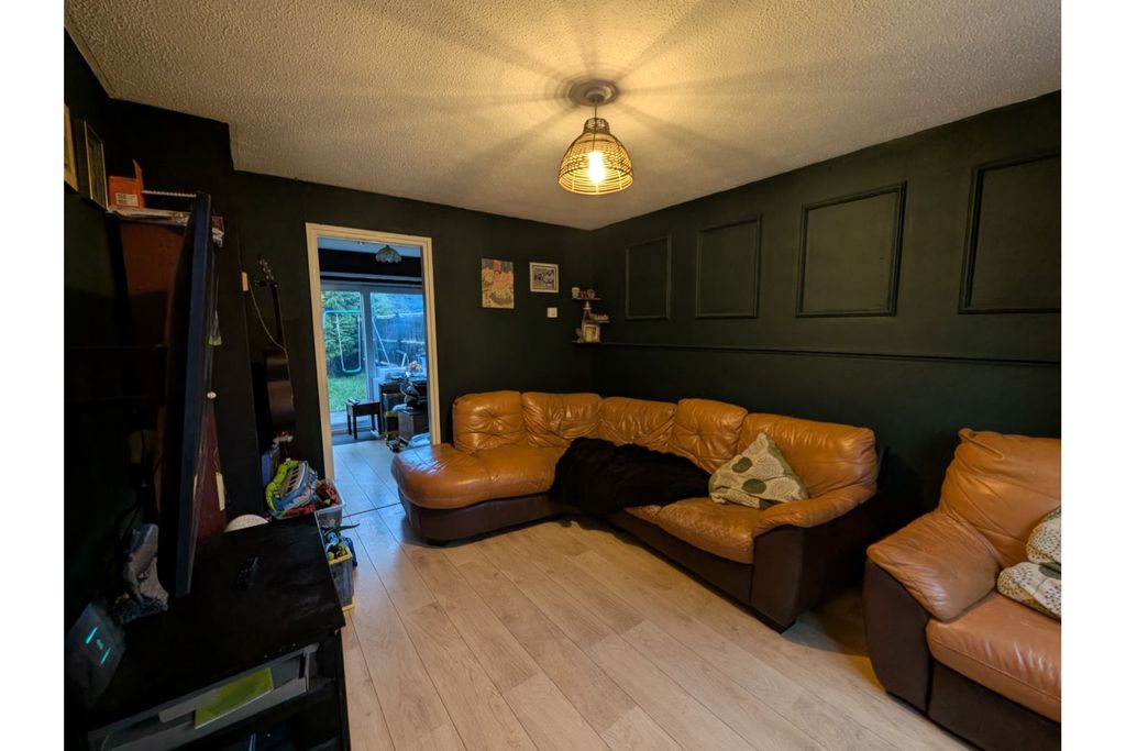 Property photo 2 of 12