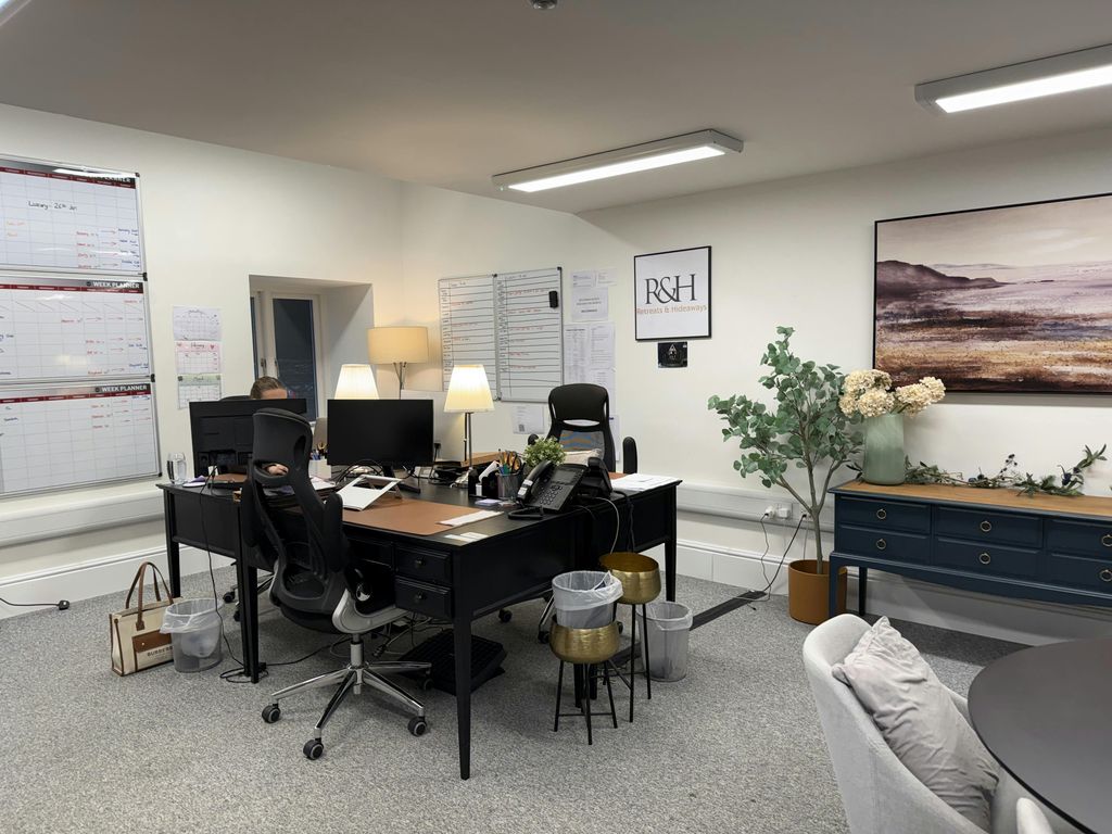 Property photo 2 of 13 Img_0832.Jpeg