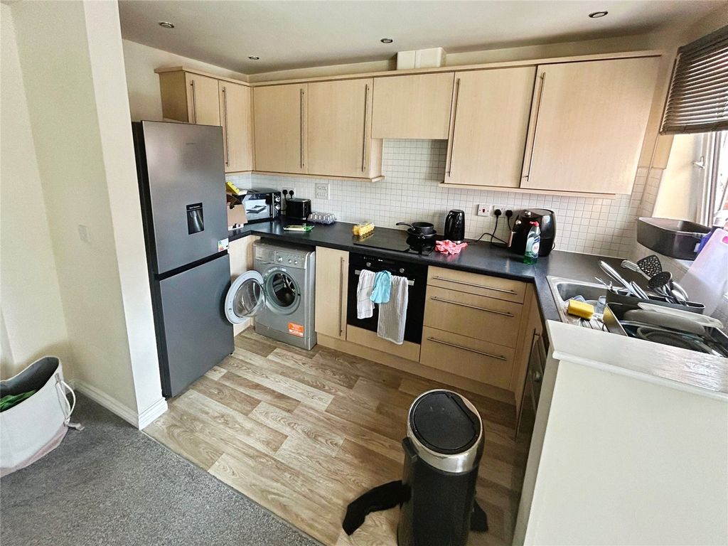 Property photo 3 of 5 Picture No. 16