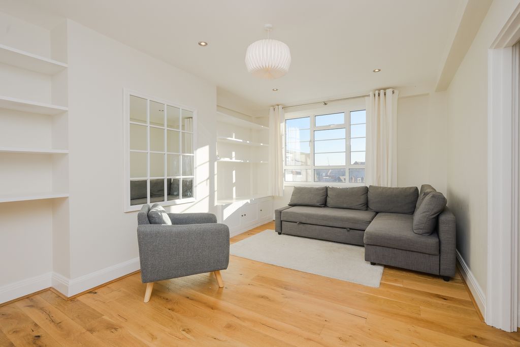 Property photo 2 of 11 Picture No. 08