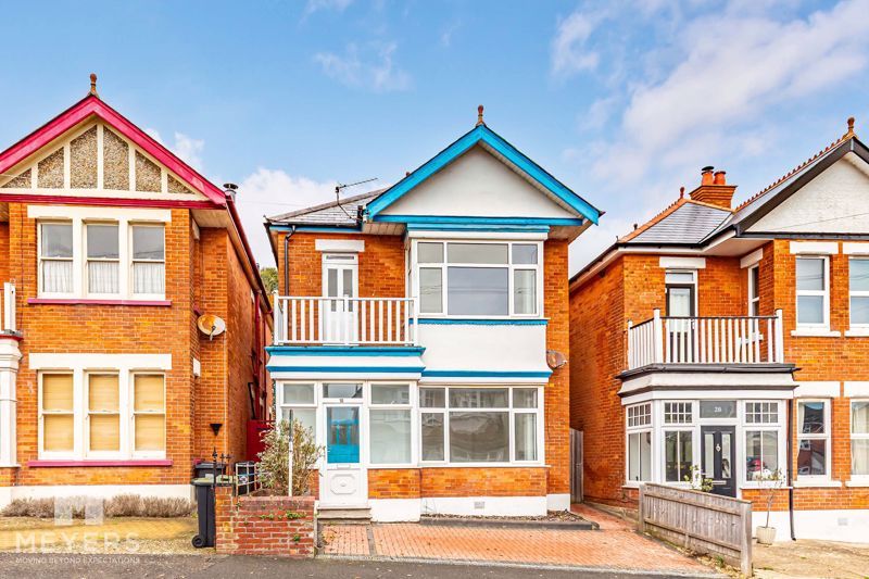 Property photo 1 of 29 Photo 32