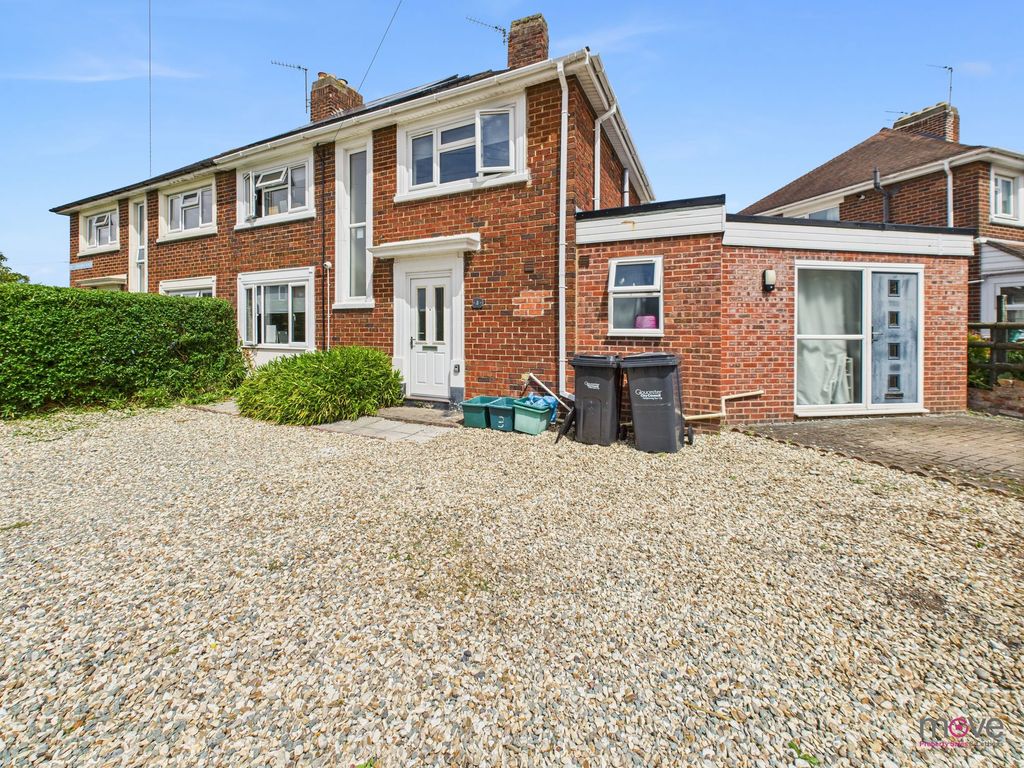 Property photo 1 of 32