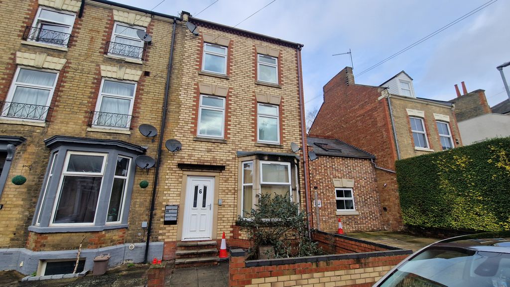 Property photo 1 of 6