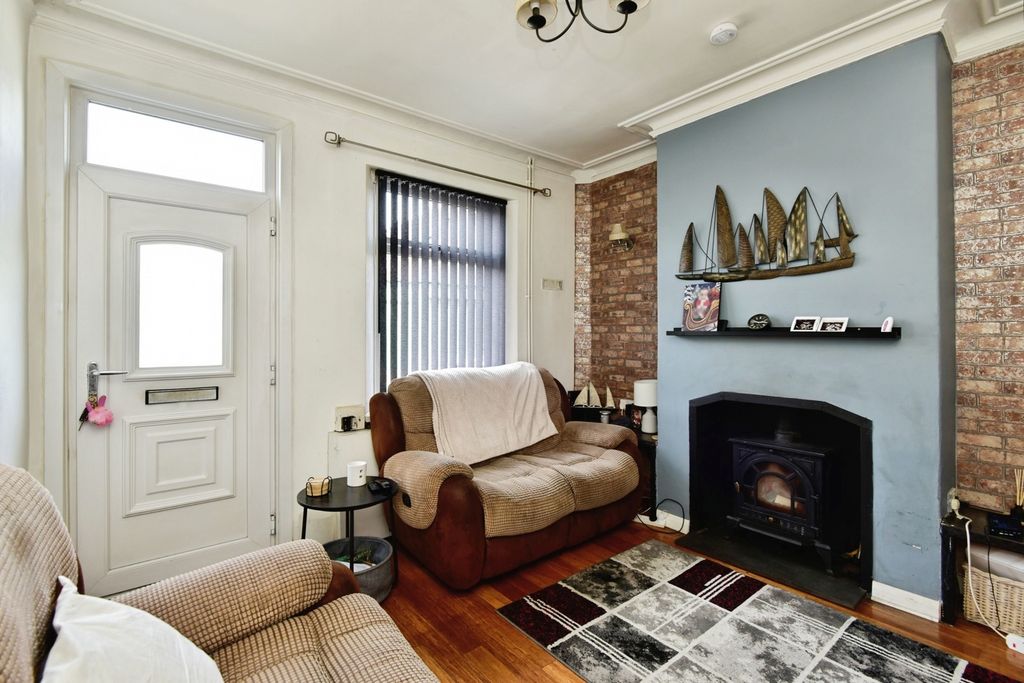 Property photo 3 of 13 Pbox-Img.Jpg