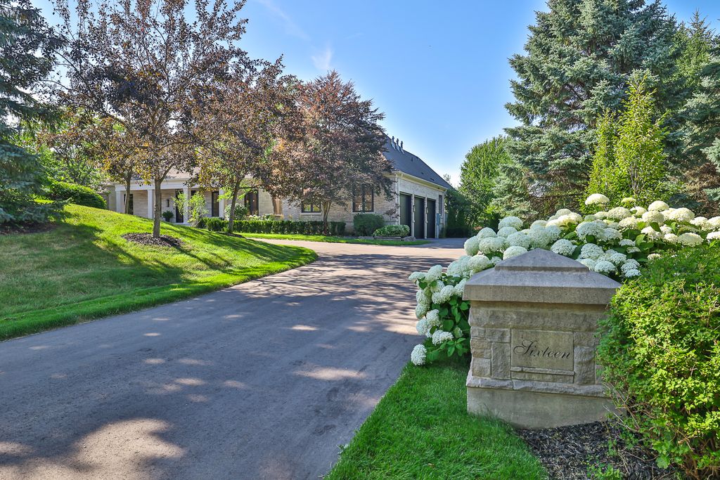 Property photo 2 of 48