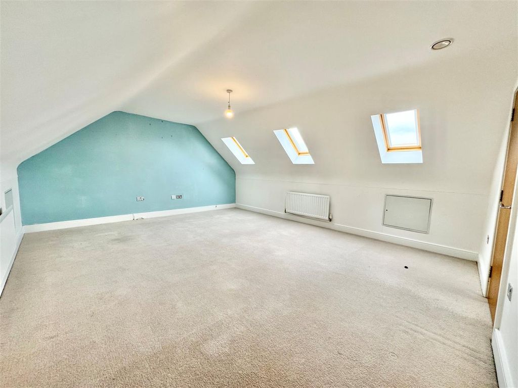 Additional image 10 of 6 bed detached house to rentTuring Drive, Wilmslow SK9