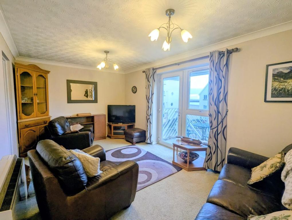 Property photo 2 of 11 Front Description 1