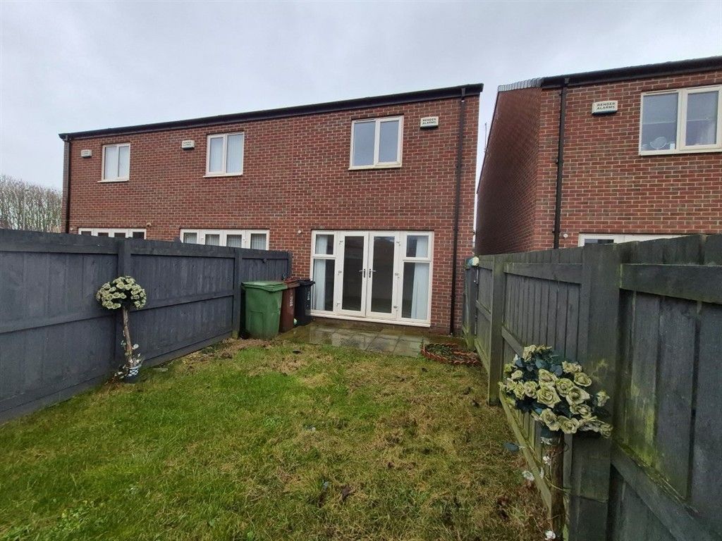 Property photo 2 of 7