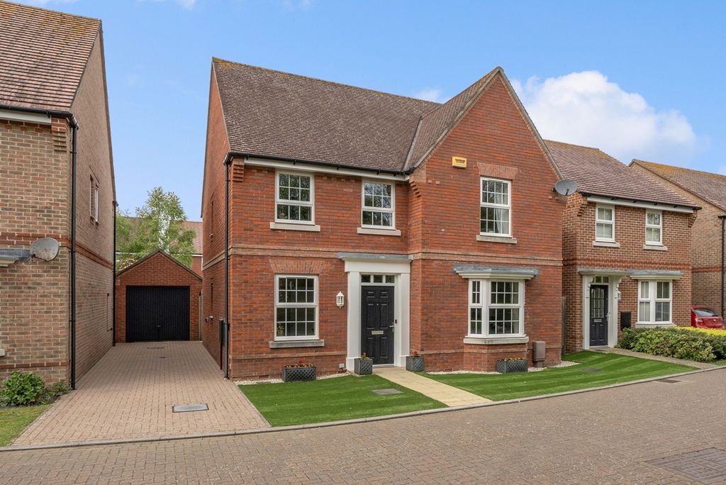 Property photo 1 of 22