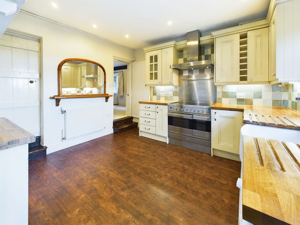 Property photo 3 of 26