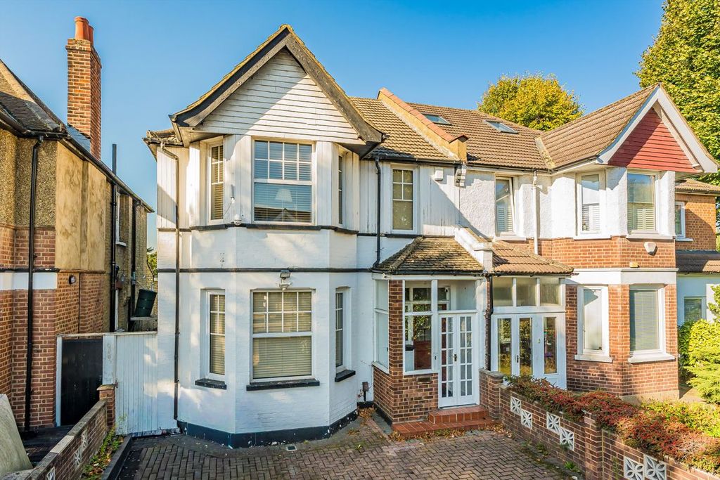 Property photo 1 of 7