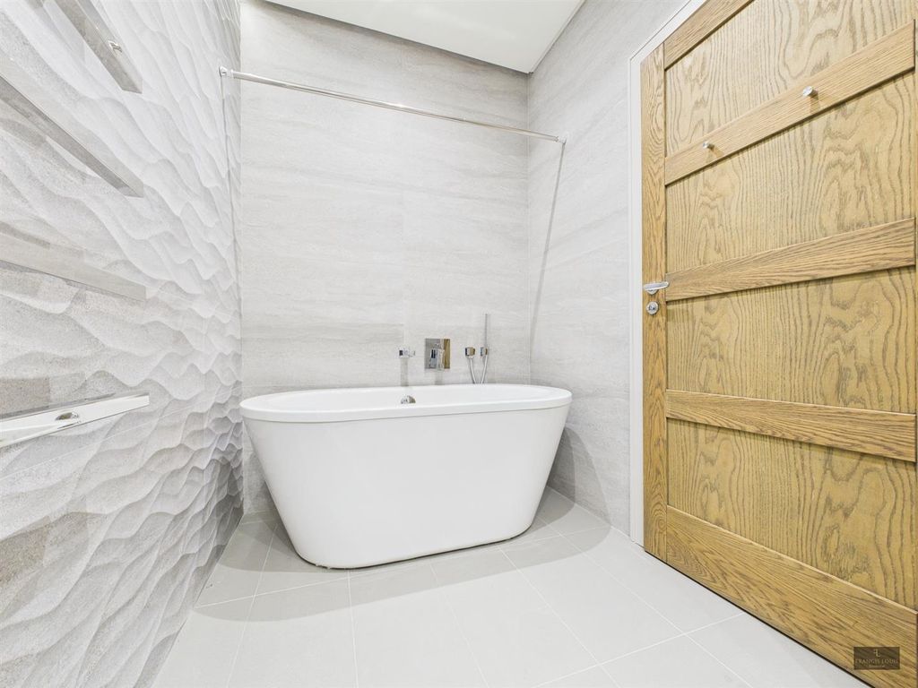 Additional image 10 of 2 bed flat for saleSouthernhay East., Exeter EX1