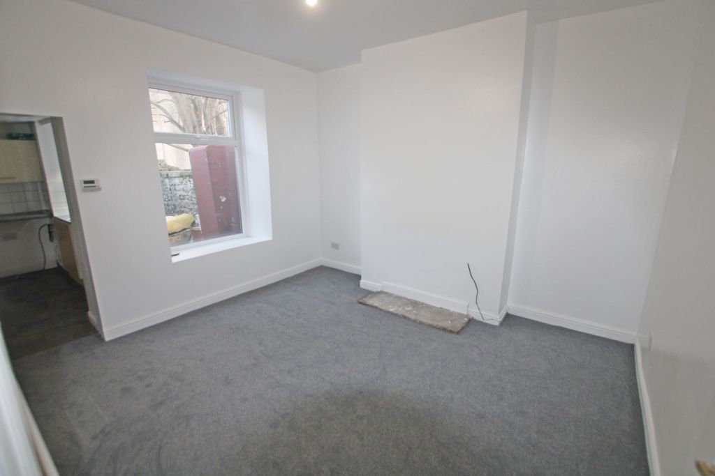 Property photo 2 of 7 2