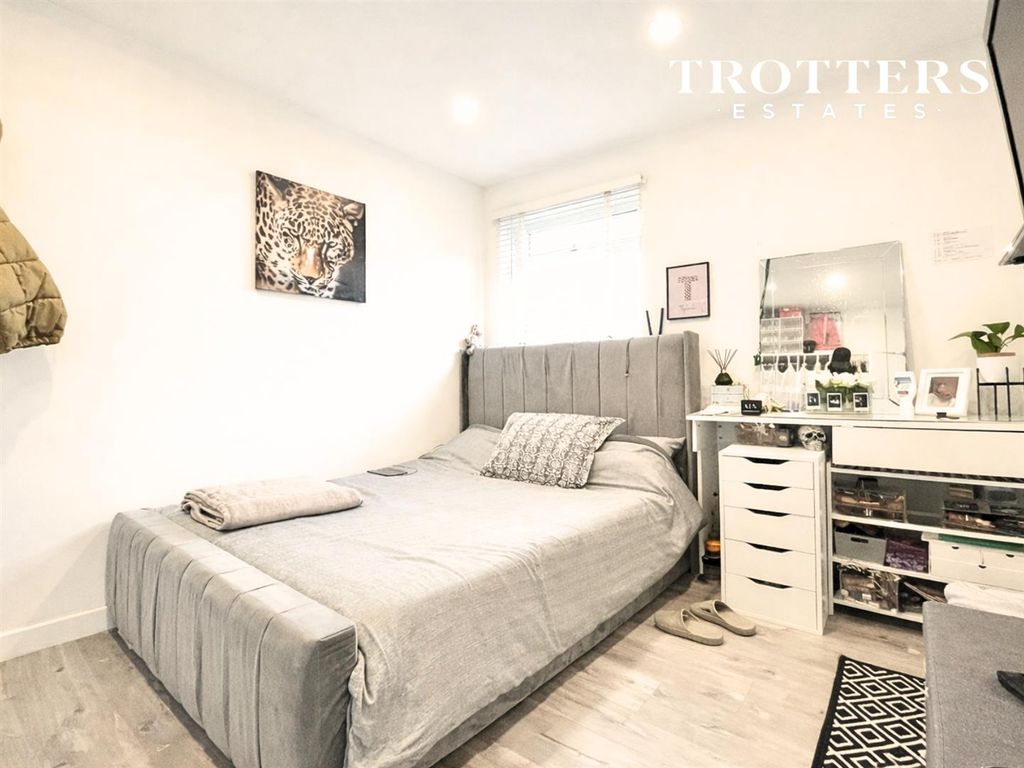 Property photo 3 of 5 Untitled Design - 2026-01-20T194500.067.Png