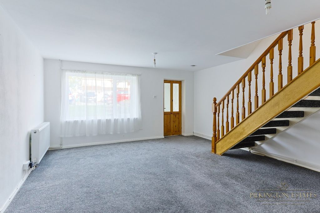 Property photo 3 of 13 5147504
