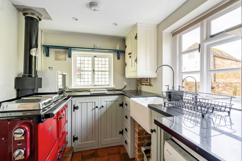 Property photo 2 of 16 Drake Cottage 316...