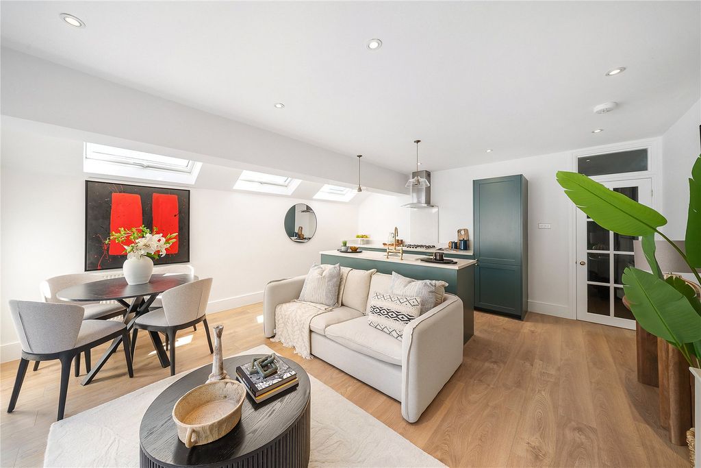 Property photo 2 of 23 Picture No. 05