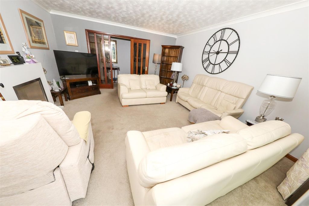 Property photo 3 of 25 C