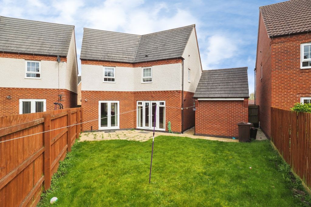 Property photo 2 of 15 Rear Aspect