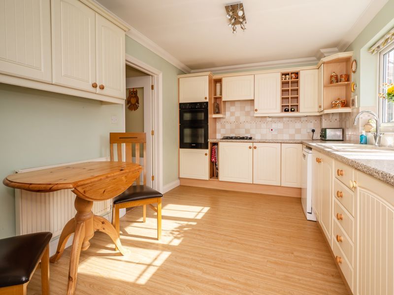 Property photo 3 of 31 Photo 2