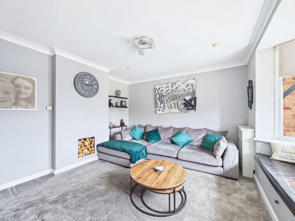 Property photo 3 of 20 4941863