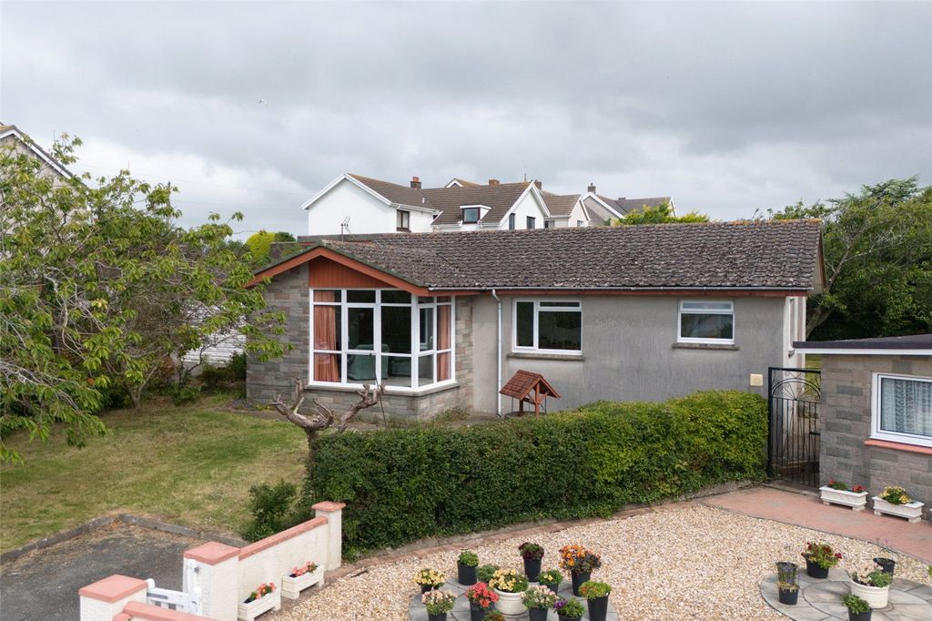 Property photo 1 of 18 Gorsewood Drive