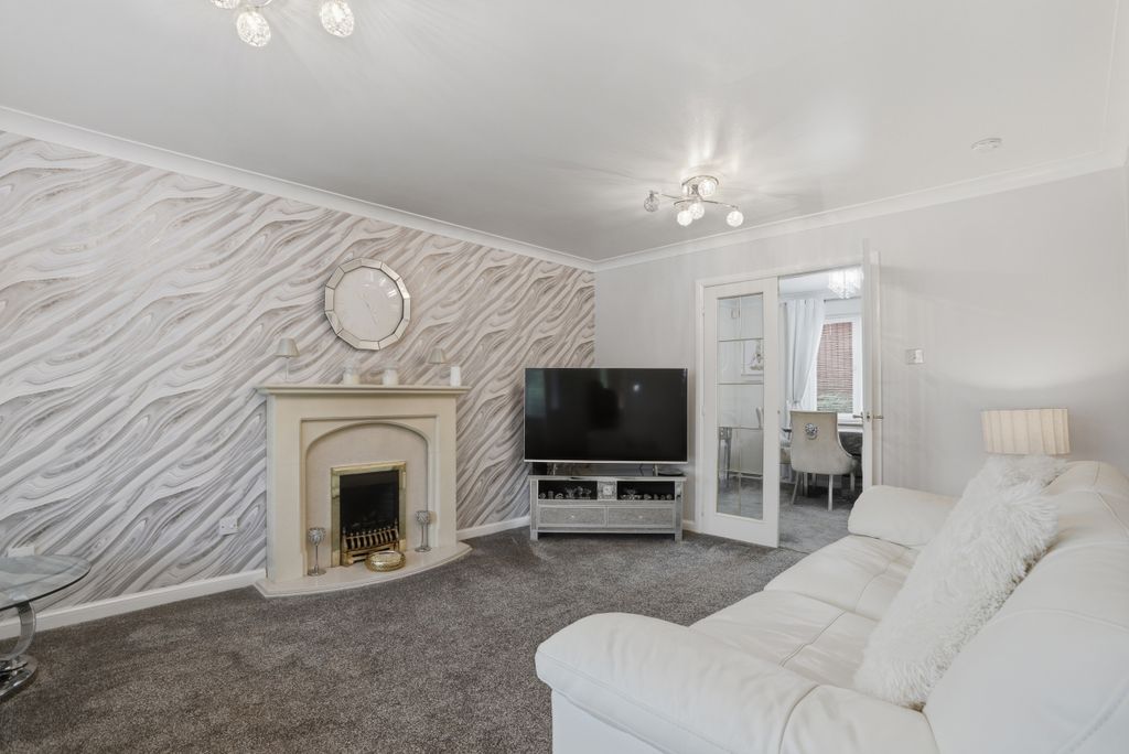 Property photo 2 of 50